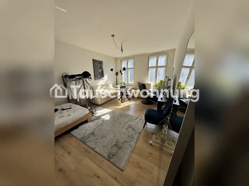Tauschwohnung: Simon-Dach-Kiez 2 Zimmer Altbau mit Wohnküche und EBK — photo 1